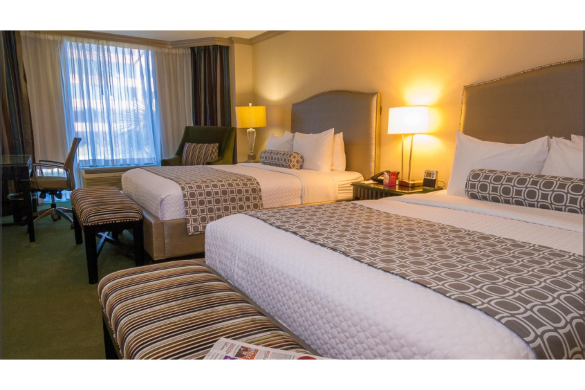 Отель Crowne Plaza Costa Mesa Orange County By Ihg Экстерьер фото