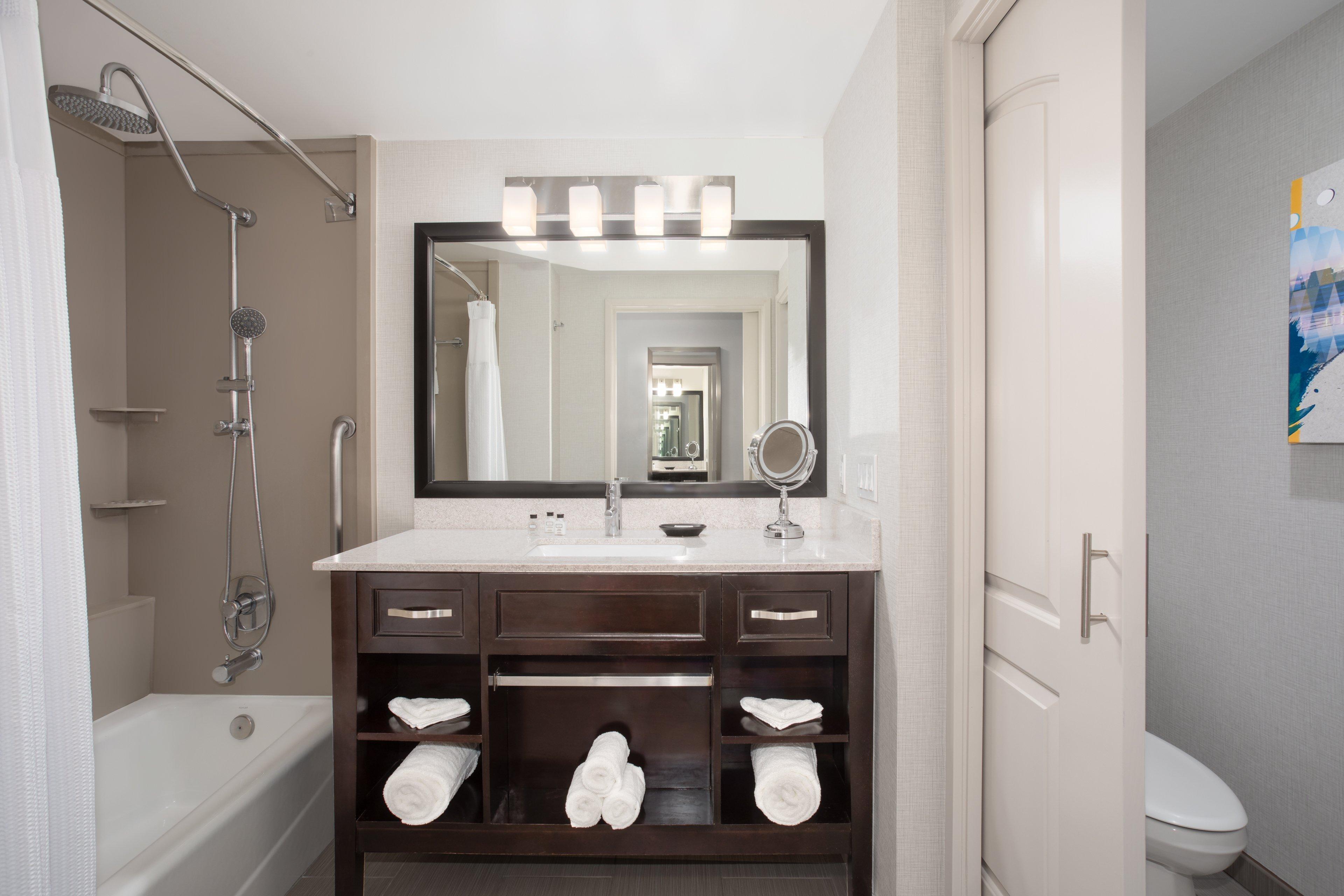 Отель Crowne Plaza Costa Mesa Orange County By Ihg Экстерьер фото