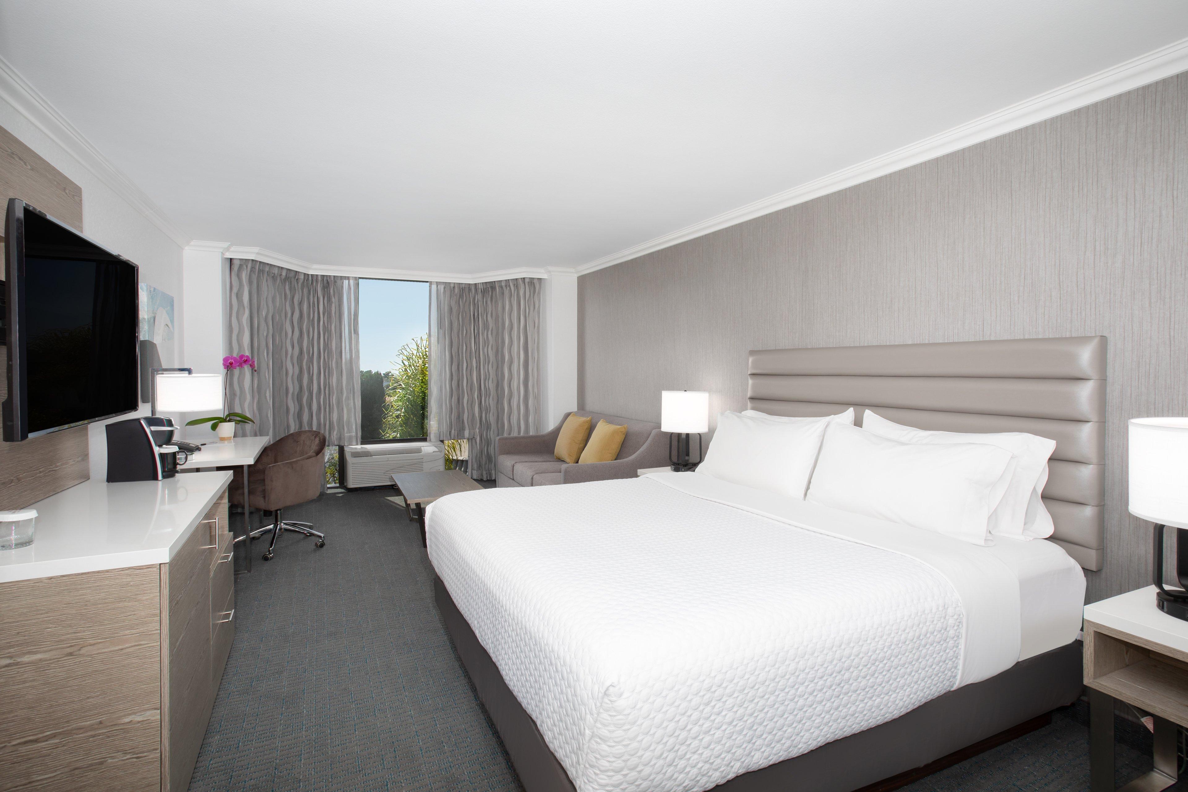 Отель Crowne Plaza Costa Mesa Orange County By Ihg Экстерьер фото