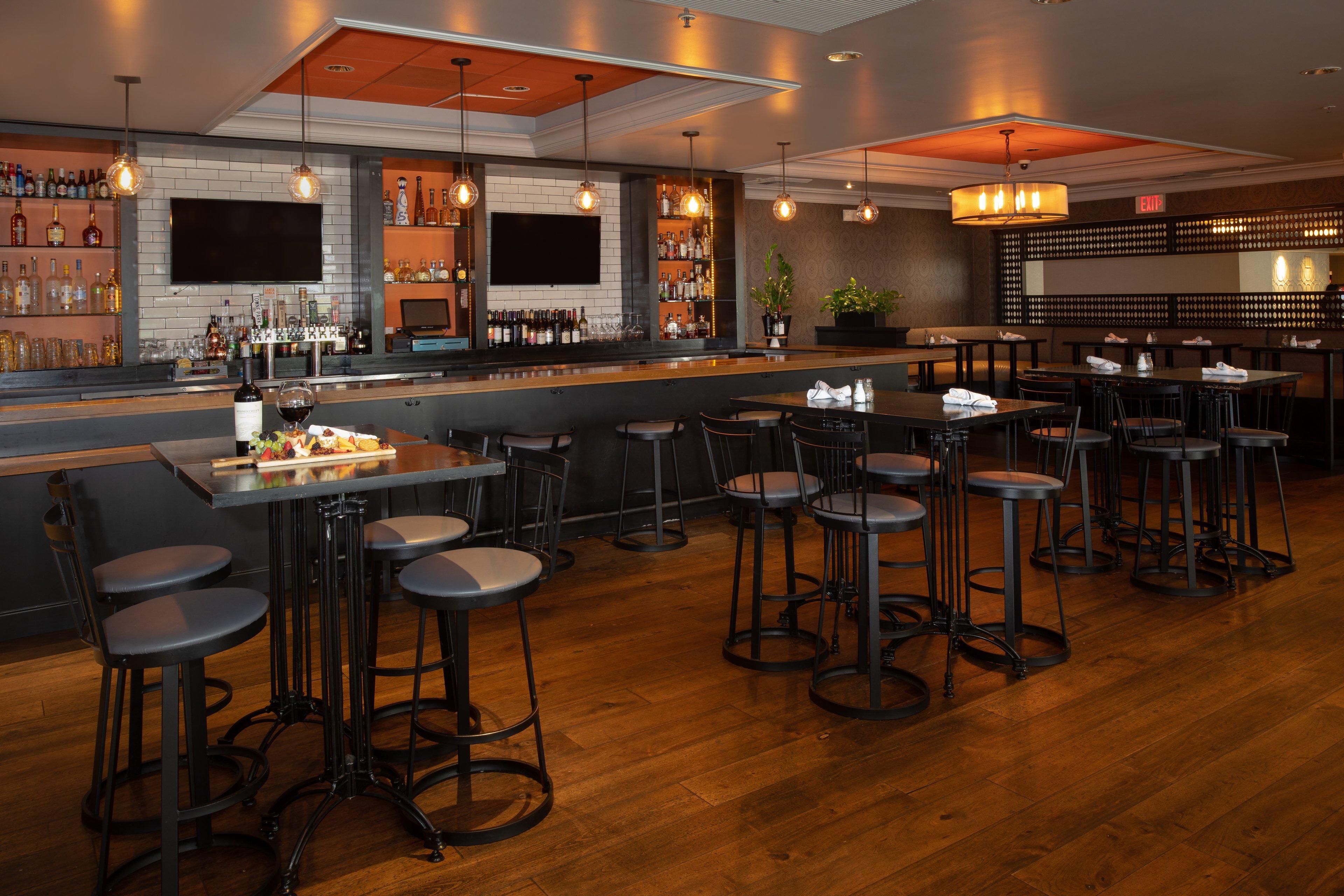 Отель Crowne Plaza Costa Mesa Orange County By Ihg Экстерьер фото