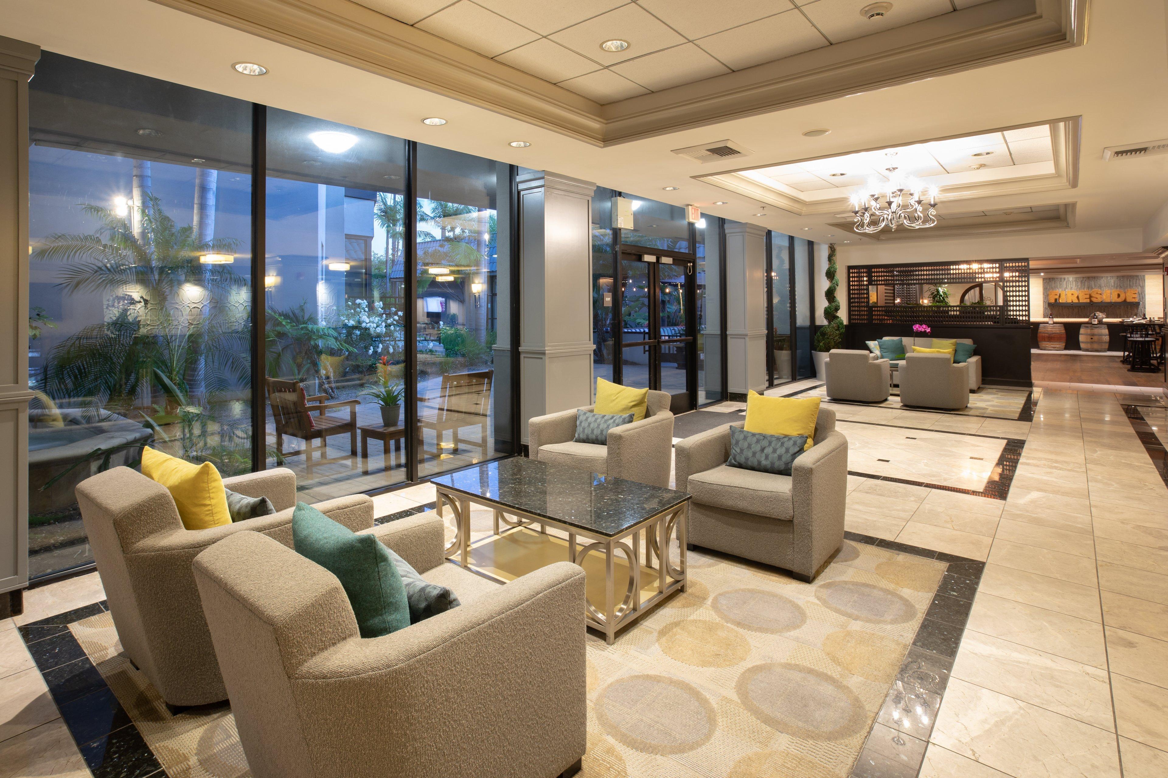Отель Crowne Plaza Costa Mesa Orange County By Ihg Экстерьер фото