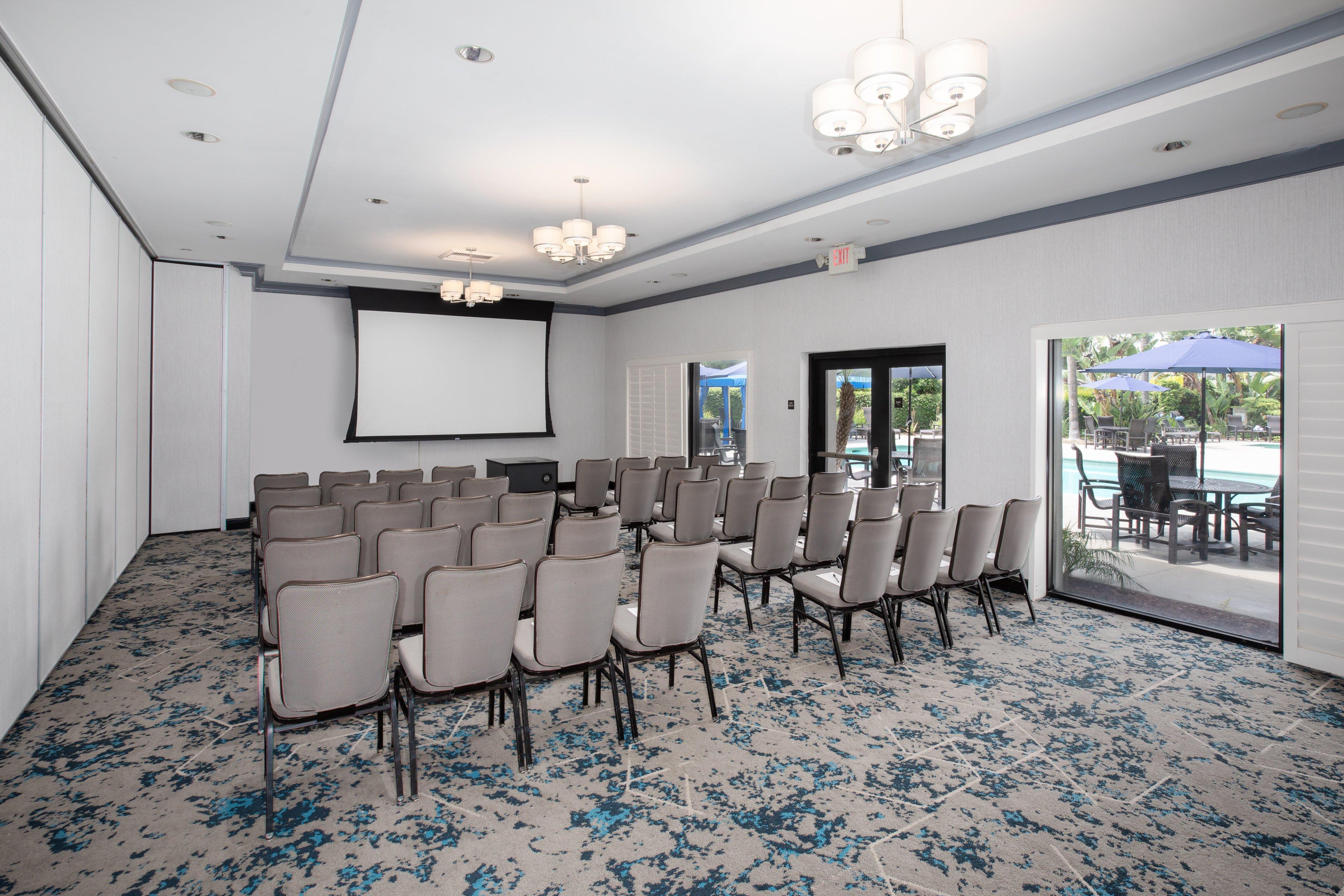 Отель Crowne Plaza Costa Mesa Orange County By Ihg Экстерьер фото