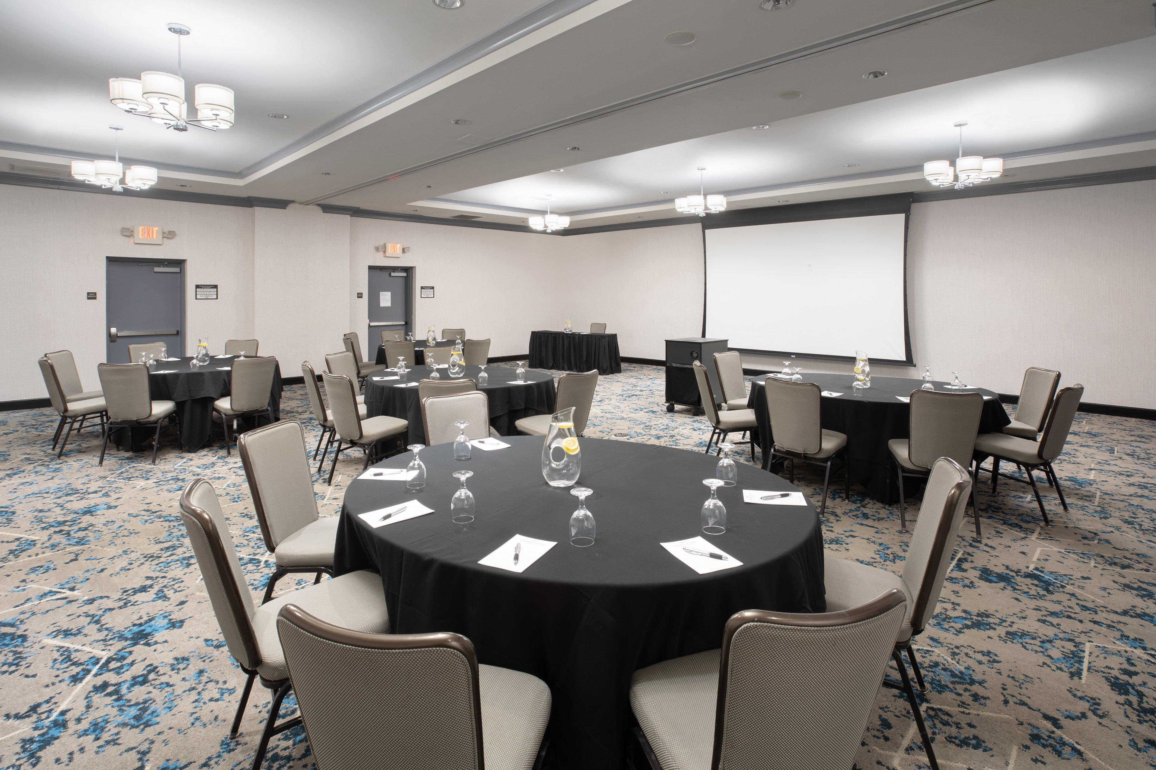 Отель Crowne Plaza Costa Mesa Orange County By Ihg Экстерьер фото