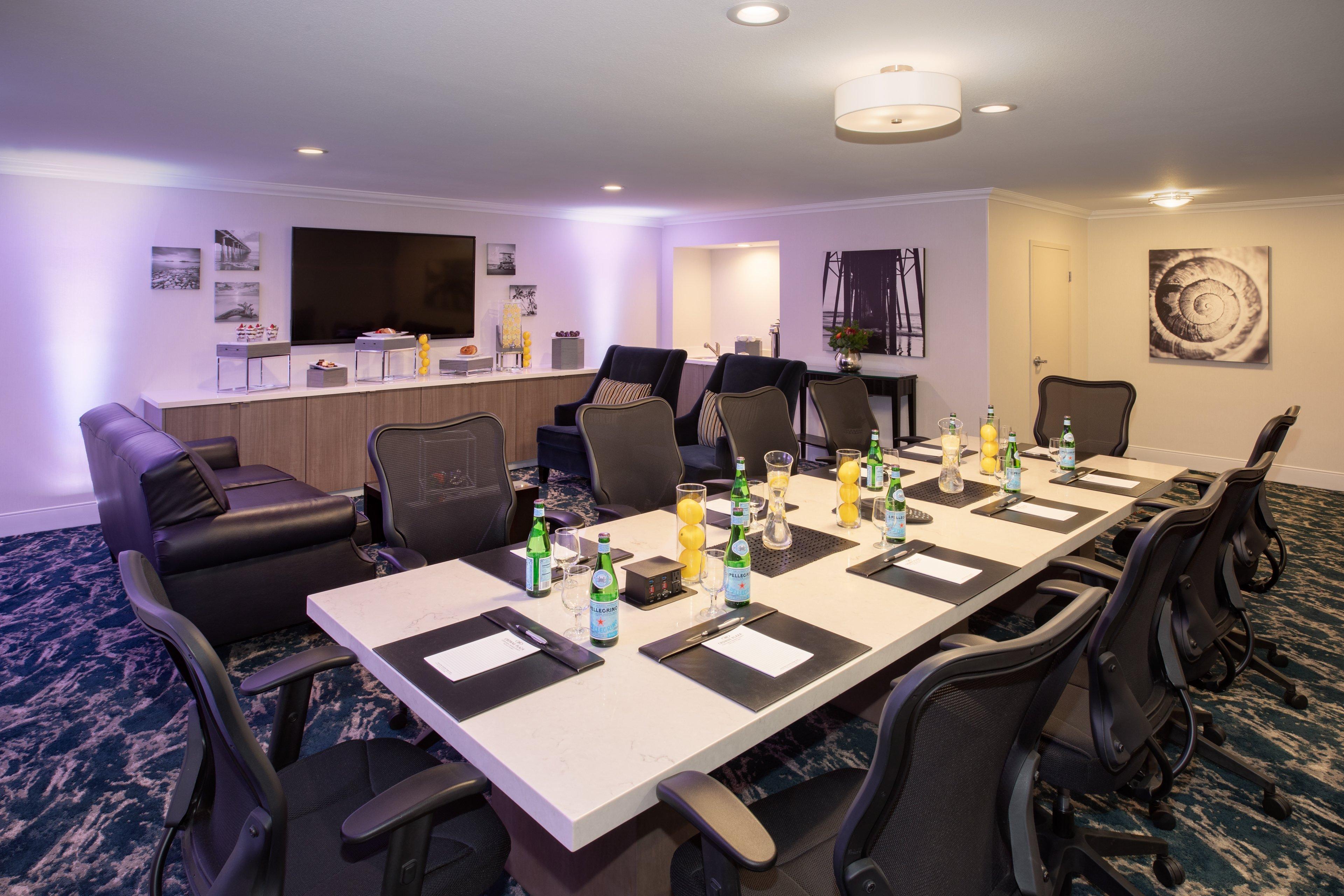 Отель Crowne Plaza Costa Mesa Orange County By Ihg Экстерьер фото