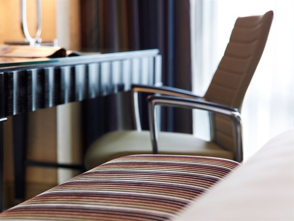 Отель Crowne Plaza Costa Mesa Orange County By Ihg Экстерьер фото