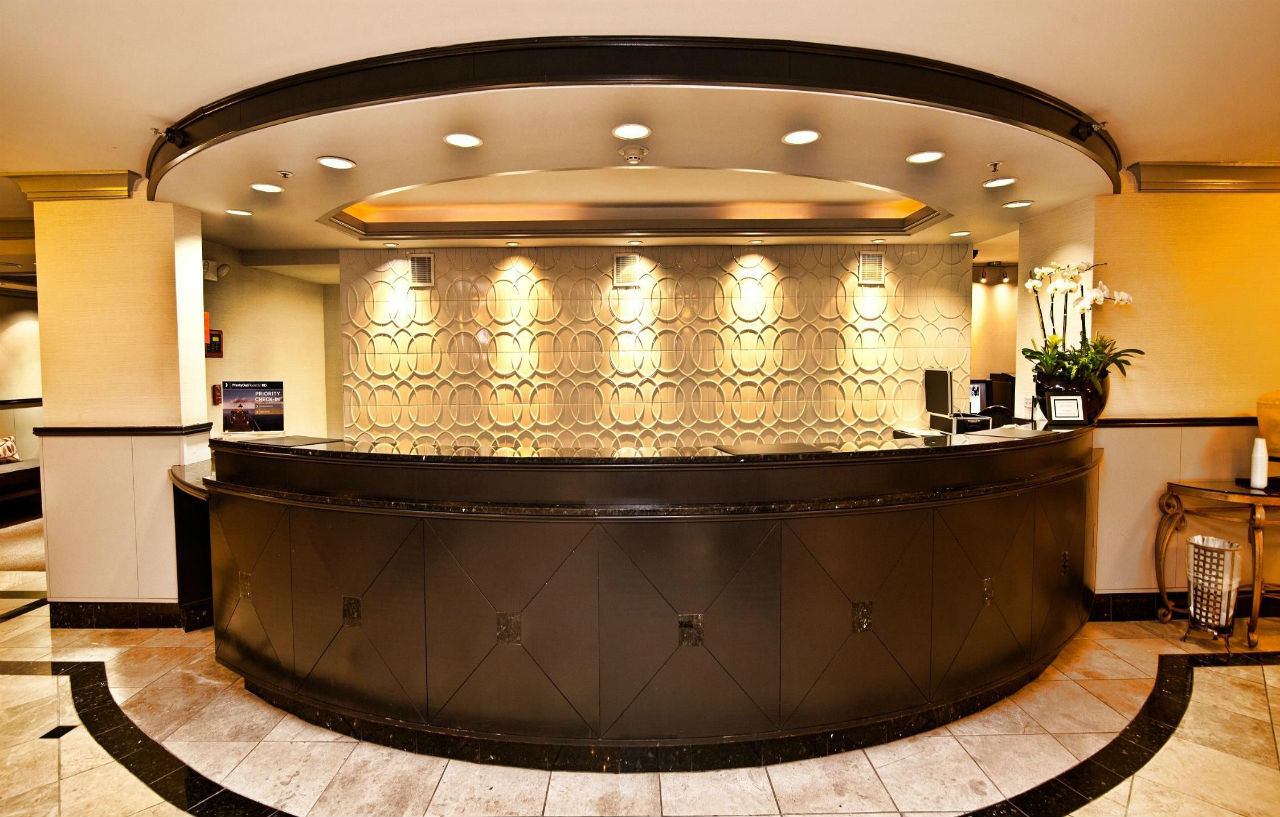 Отель Crowne Plaza Costa Mesa Orange County By Ihg Экстерьер фото